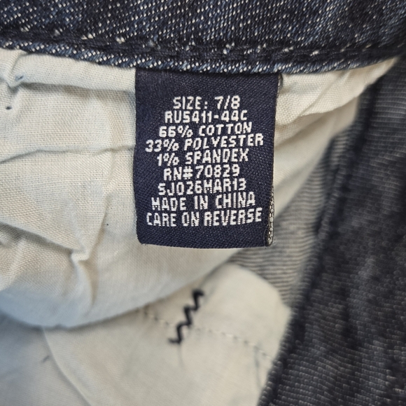 NWT Rue21 Cropped Distressed Jeans - Picture 9 of 13